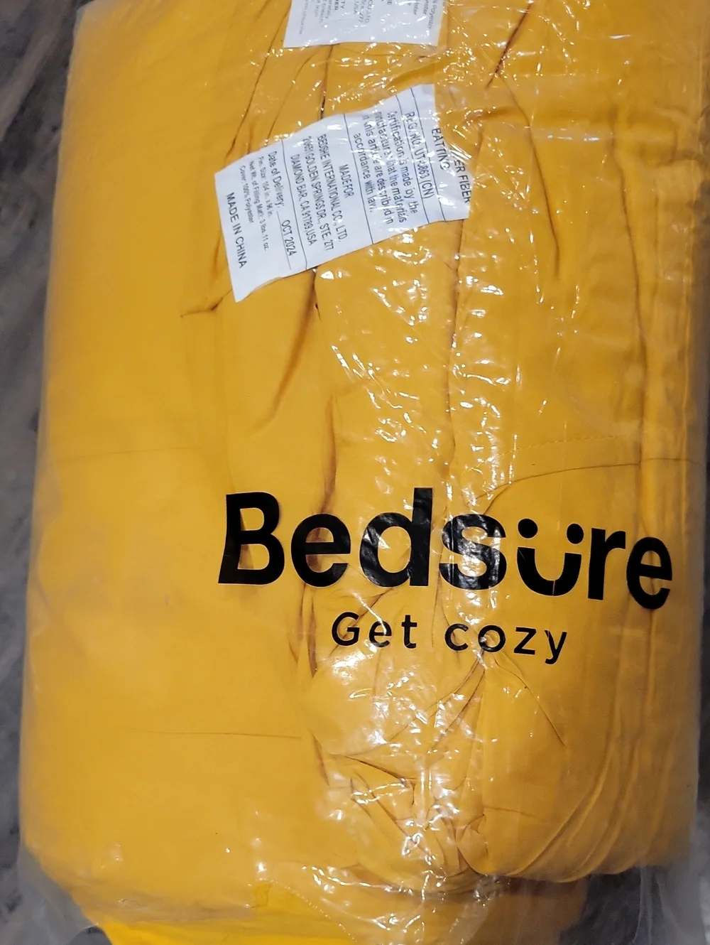Bedsure CAL.KING COMFORTER SET,NIP!! Mustard Gold,Perfect! 104 X96 Inches